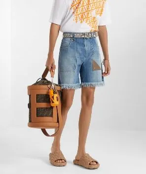 BLUE DENIM BERMUDA SHORTS