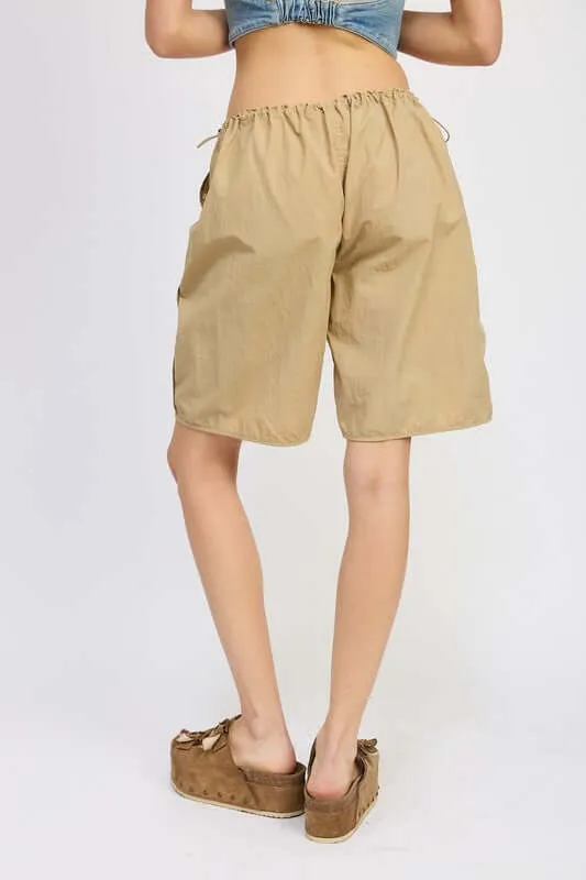 Contrasted Bermuda Loose Fit Shorts