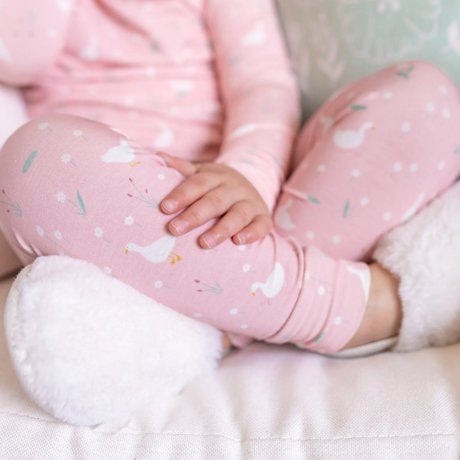 Ducks & Daisies Two-Piece Set