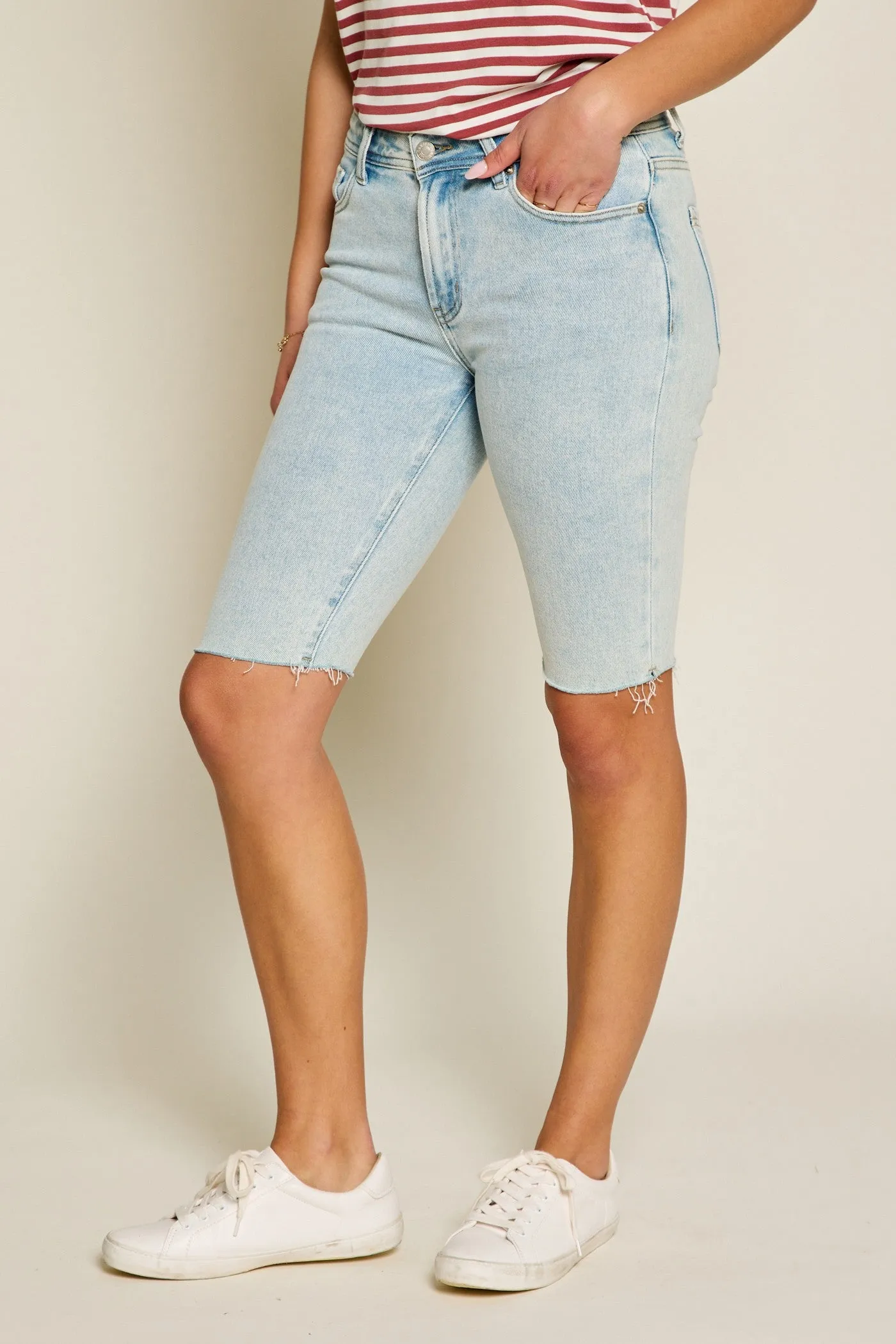 Mid Rise Skinny Bermuda Jeans