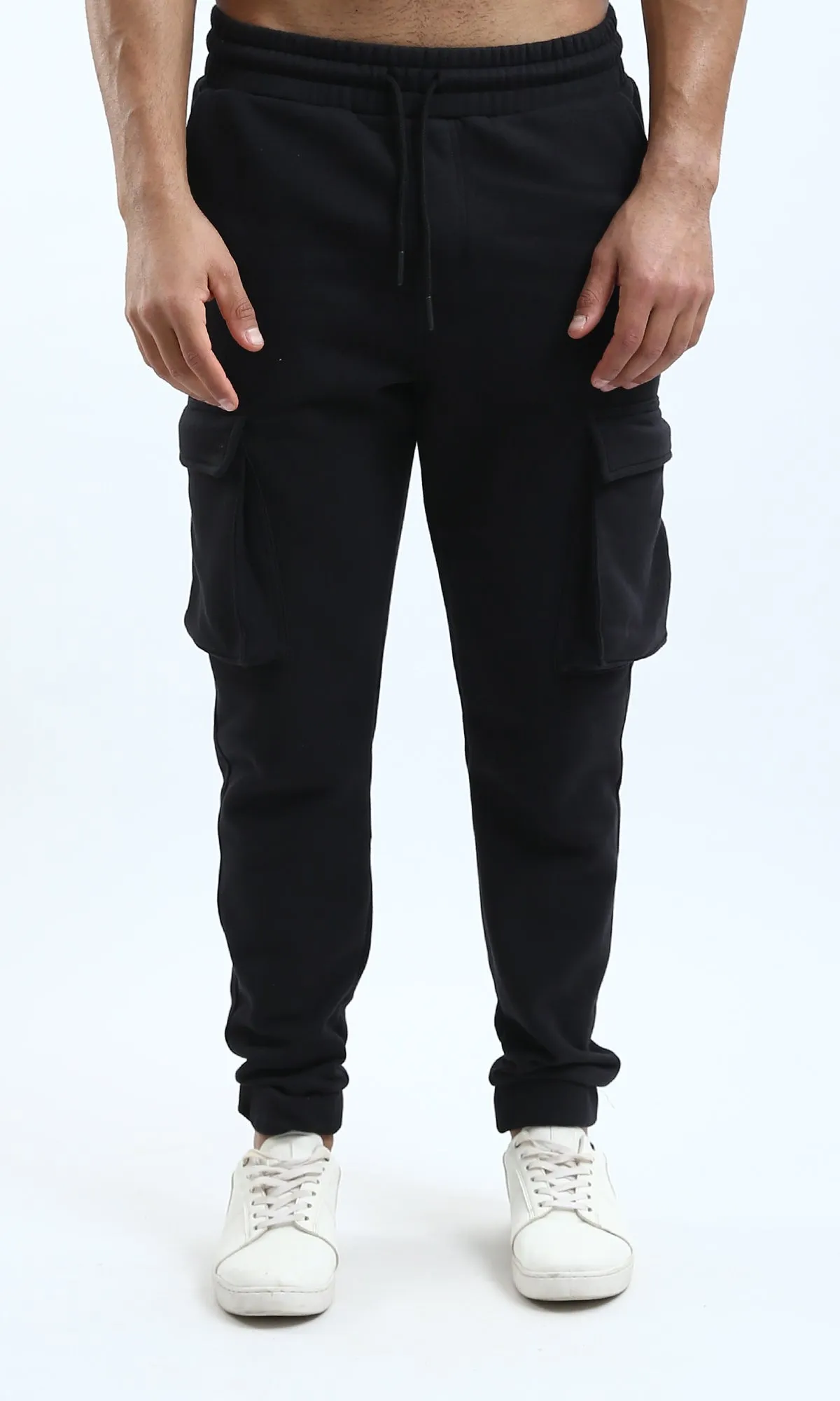 O178904 Black Slip On Solid Jogger Pants With Hem