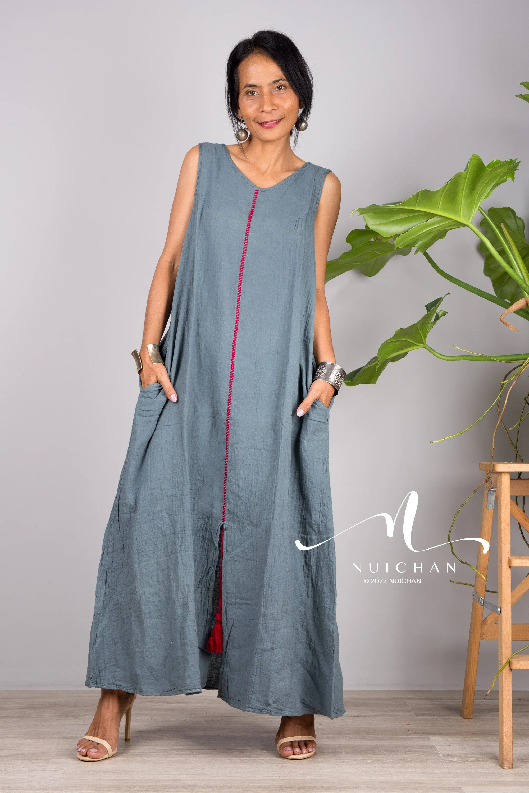 Sleeveless cotton summer dress