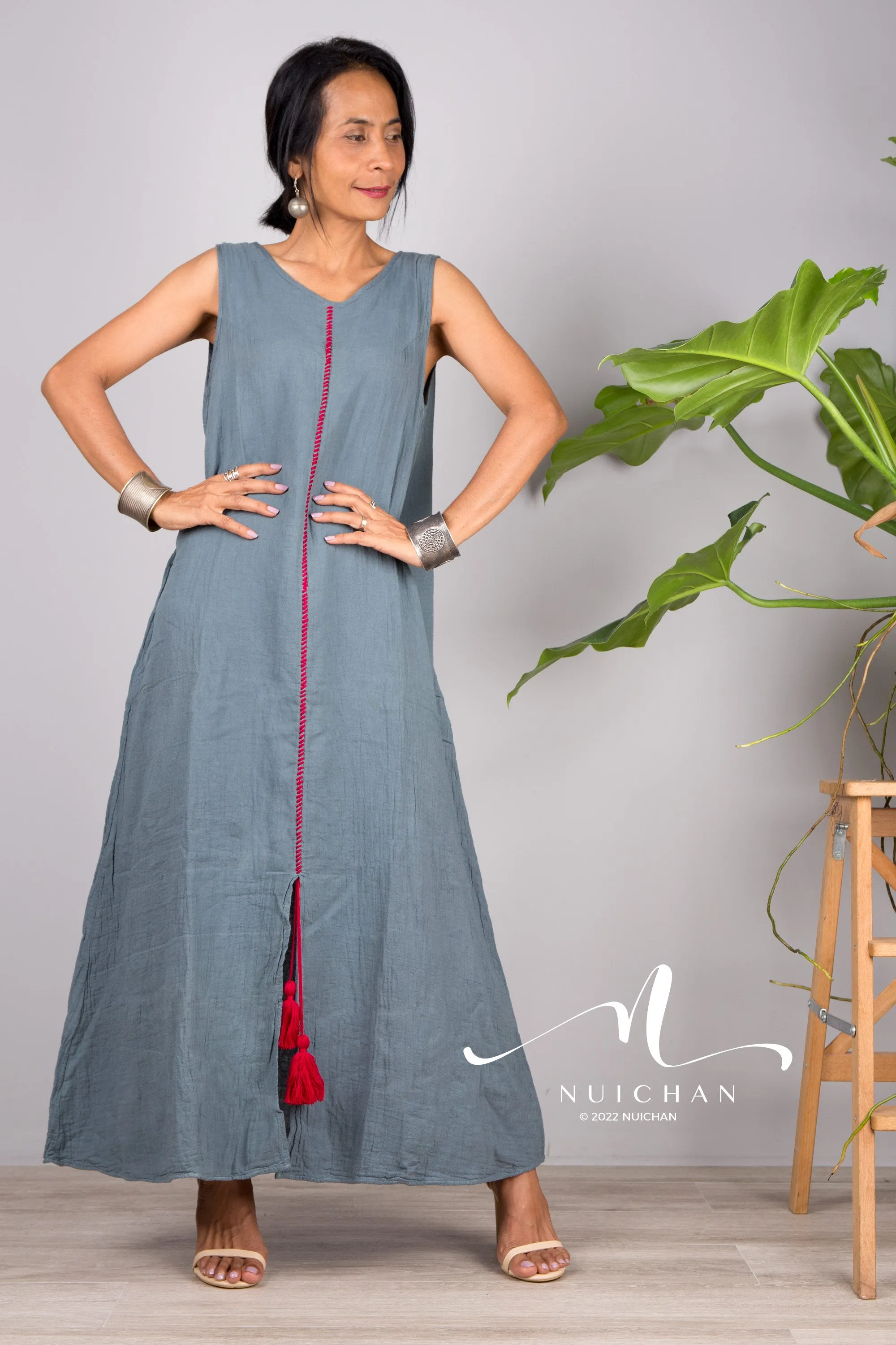 Sleeveless cotton summer dress